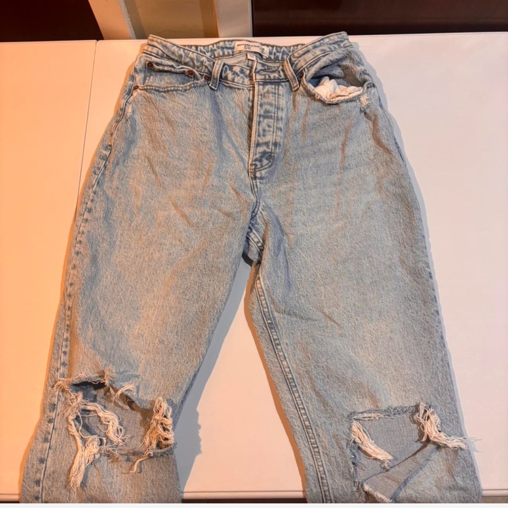 Abercrombie dad jeans